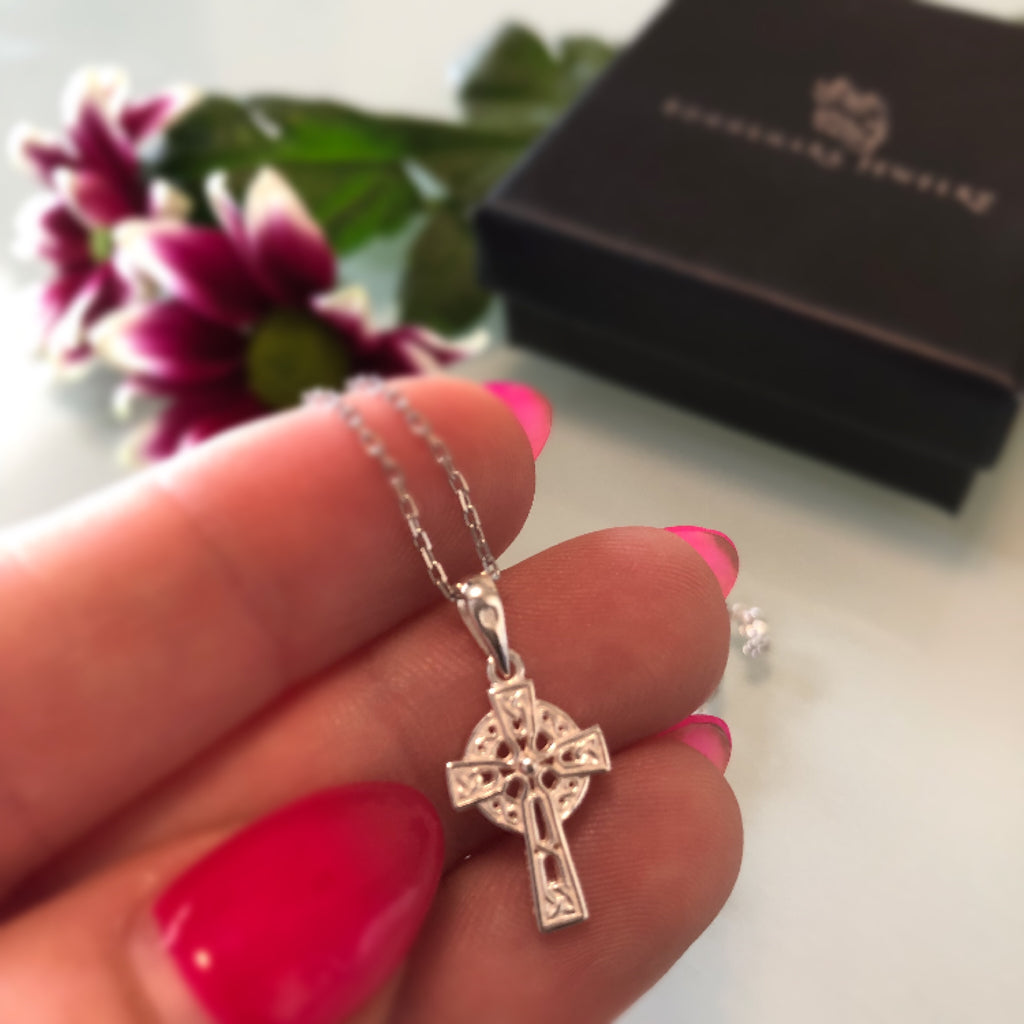 Celtic Cross Sterling Silver Pendant with 18" Silver Chain