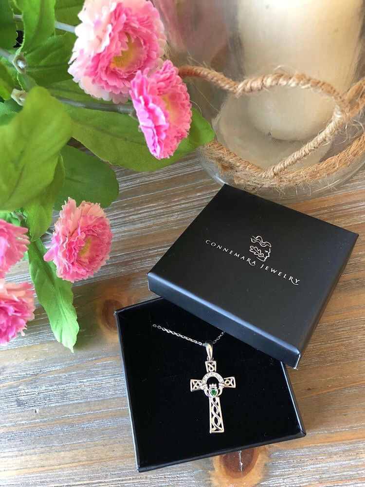 Celtic Cross Pendant Silver incorporating Claddagh Necklace Design,18" Silver Chain